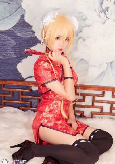 奇怪的她电影韩剧在线观看_高清蓝光在线观