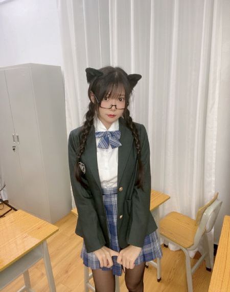 老师为什么会出现在这里第二季_国产剧完整在线观看