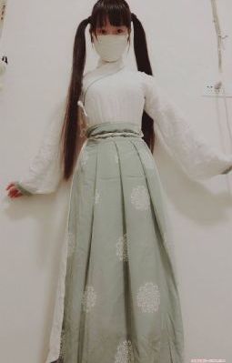 女友的妈妈3在线观看_十万网红美女美酱